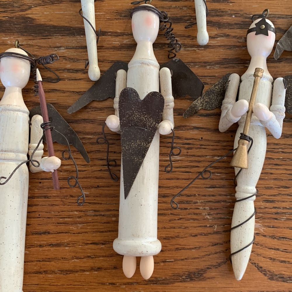 Wooden Christmas Angels - Picture 6 of 6